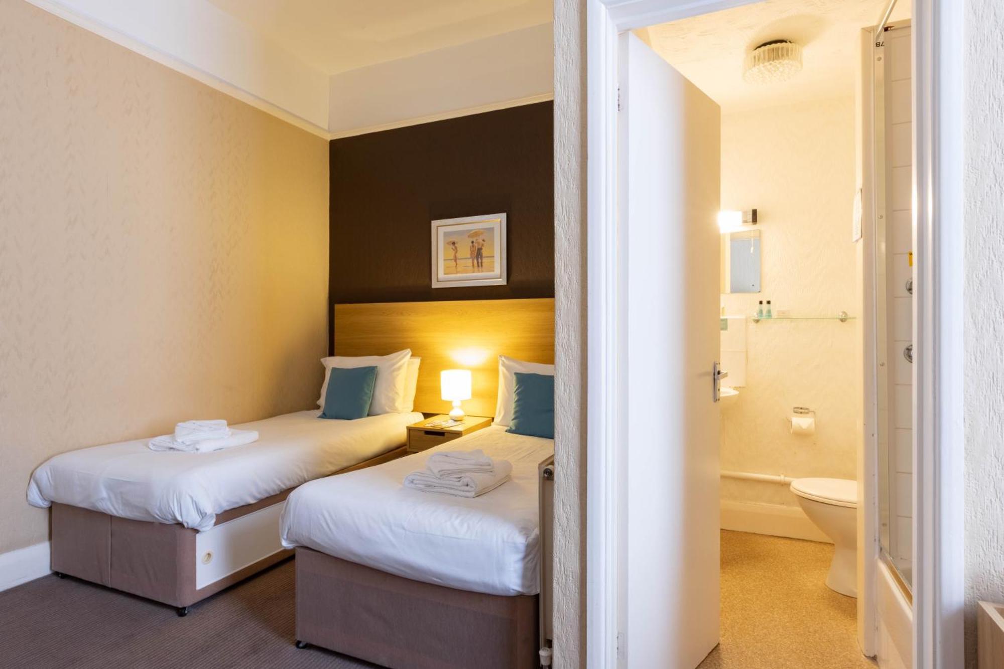 Dilkhusa Grand Hotel By Compass Hospitality Ilfracombe Room photo